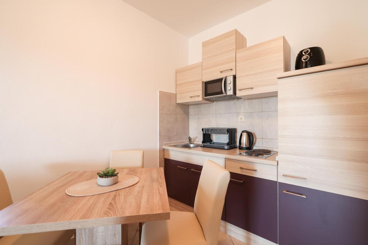 ורסי Apartments Miky מראה חיצוני תמונה